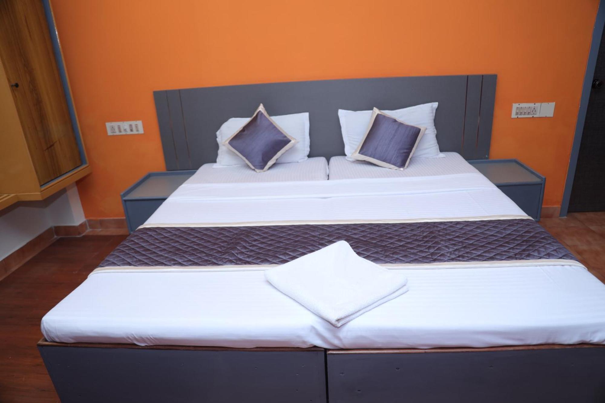 Grand Harmony Beach Resort Kovalam Dış mekan fotoğraf