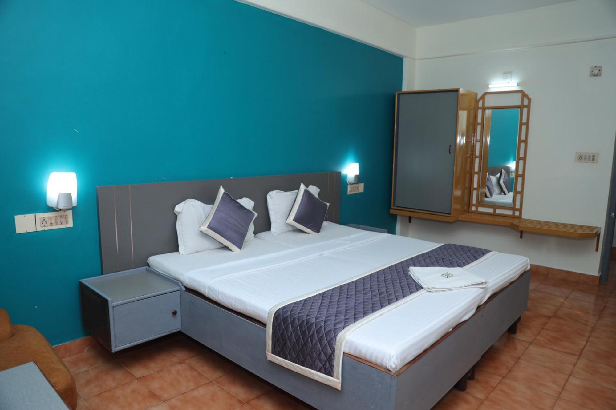Grand Harmony Beach Resort Kovalam Dış mekan fotoğraf